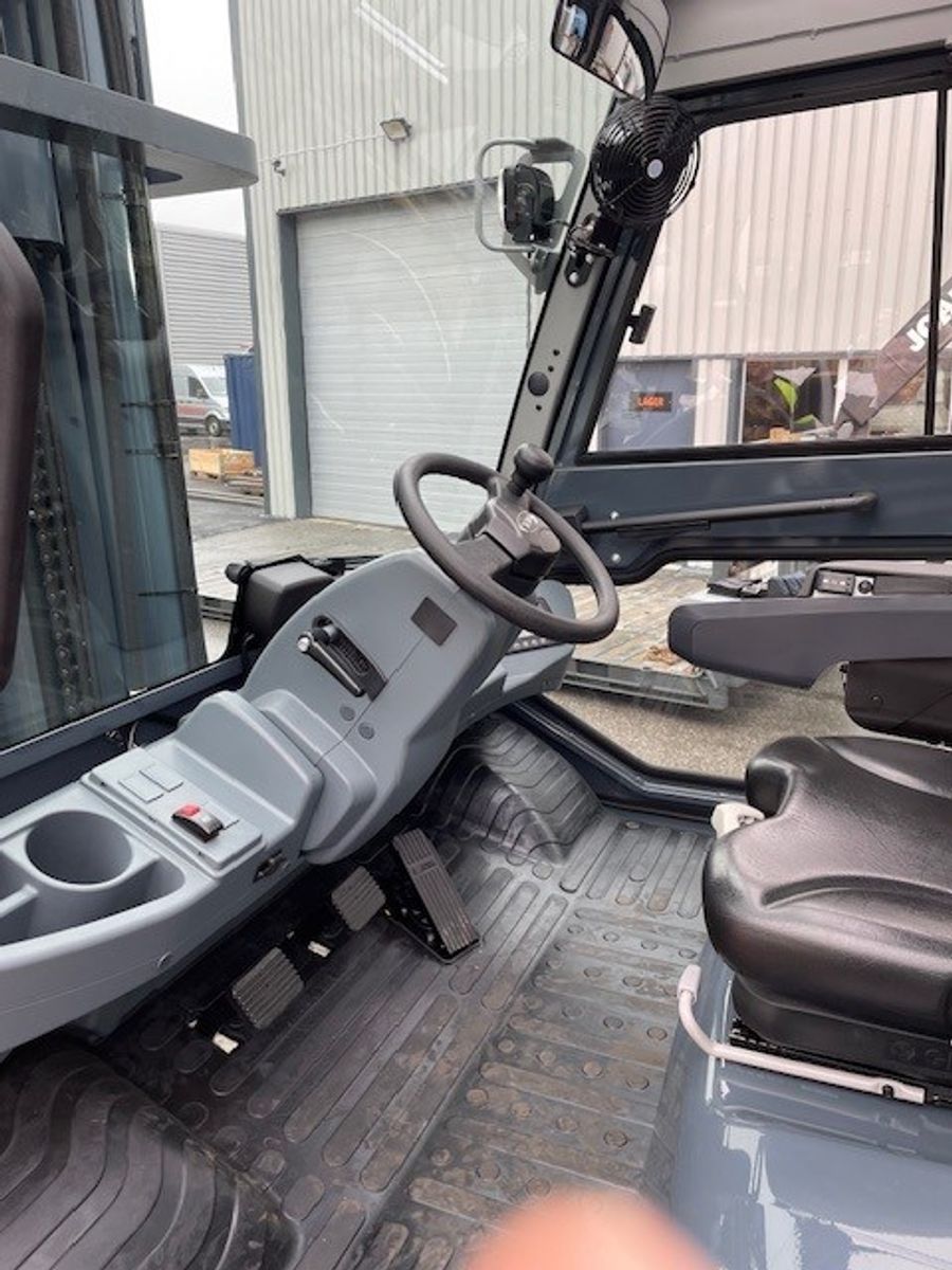 Heli CPD100-G3 10 tonns lithium truck